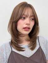 ラフ フロム ガーデン(Laf from GARDEN)&nbsp;くびれミディアム/レイヤー/顔周り/小顔/ベージュ/20代30代