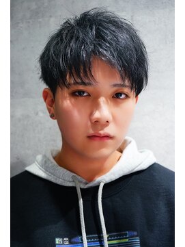 ゴールドシブヤ(GOALD SHIBUYA) ツイストスパイラル波打ちスパイラルセンターパート刈り上げ束感