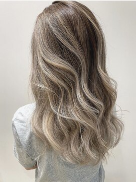 ラフ 新宿(Laff) 【Laff】新宿 バレイヤージュ ホワイトベージュ ハイライト