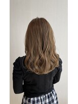 ナンバー(number+)&nbsp;20代30代大人可愛い♪ハイライトカラーバレイヤージュ