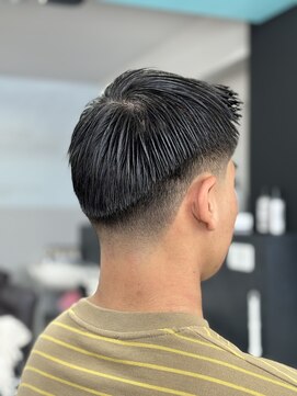 ヘアーラボ 樟葉(Hair Labo) テーパーフェード 南楠葉