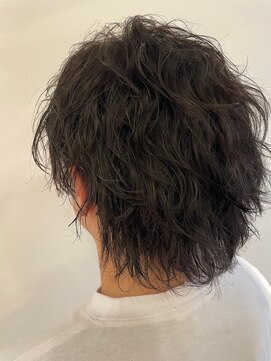 エヌアンドエー 春日部東口店(hair shop N&A) メンズカット 波巻きスパイラル×ソフトウルフ 刈り上げしない