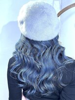 ブレイズヘアー(BLAZEhair) 脱白髪染めネイビーブルーバレイヤージュ×ブリーチ2回