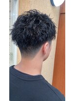 ヒラトヤ 肴町店 ビジネスカジュアル20代ツイストスパイラルパーマツーブロック