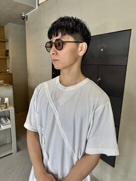 ヘアー アイス ルーチェ(HAIR ICI LUCE) メンズショート クロップ 刈り上げ ニュアンスパーマ 大須/ 井上
