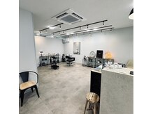 シル 調布(SIL.)の雰囲気(周りの雑音や視線が気にならない一席だけのプライベートサロン*)