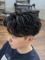 メルシー トータル ブランディング サロン(merci TOTAL BRANDING SALON)&nbsp;メンズフェザーパーマ　刈り上げセンターパートフェザーショート