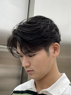 フィフスパーク(fifth PARK) 渋谷フェザーパーマfifthセンターパートメンズパーマ毛流れ色気