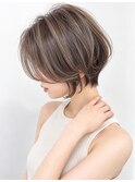 20代30代40代大人可愛いひし形韓国風ショートウルフレイヤー