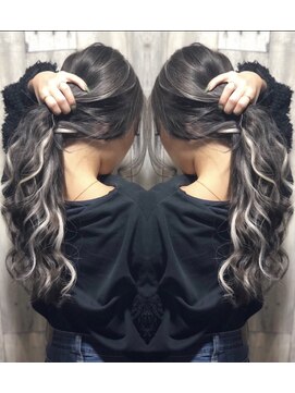 スリジエ(Cerisier) アッシュブラックコントラストハイライト[cerisier 新宿]