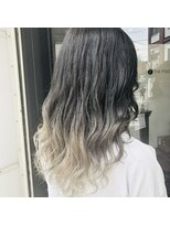 ウルム 蕨西口(ULUM)&nbsp;グラデーションカラー×シルバーベージュ