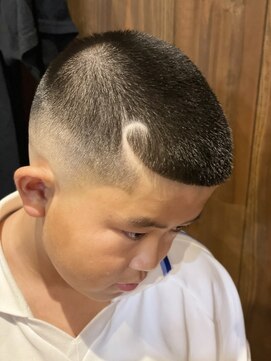 バーバー スタジオ ラフテル(Barber Studio RAFTEL) ボウズフェード
