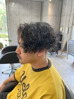 ロイド(Royd.)&nbsp;ハイウエイト×ツイスパ　前下がりマッシュ