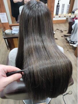 エルパライソ(Hair make Elparaiso) 暗くしたいけど暗すぎるのは嫌な方はローライトがオススメ！