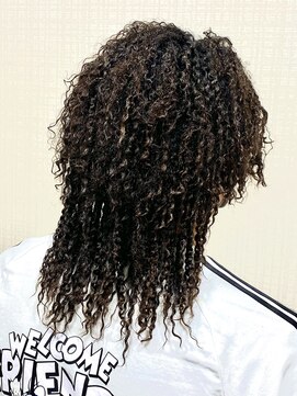 グランデ(grande) ウルフヘアのスプリングドレッド/針金パーマ