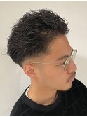 波巻きスパイラルパーマツイストスパイラルパーマフェードカット