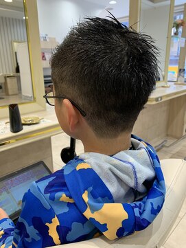 アッシュ 仙川店(Ash) オシャレスポーツ刈り ソフトモヒカン キッズカット