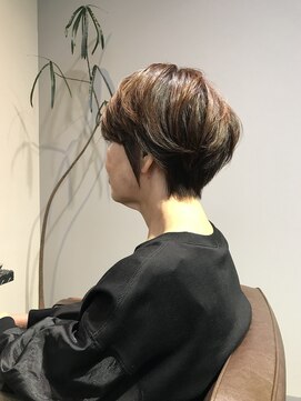 ワ ヘアー(wa-hair) ショートボブ　マッシュショート　くびレ髪質改善　ミルクティー