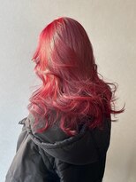 ラフ バイ マグ 南松本(R.A.F. by Mag) 顔周りレイヤーロングヘアダブルカラーチェリーレッドカラー