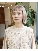 ハイトーンベージュ/ フェイスレイヤーボブ