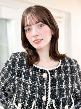 レア 表参道(L'ea) ・黒髪クラゲヘアオリーブグレー小顔ココアベージュ