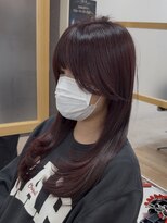 クアトロ 宇都宮本店(QUATRO)&nbsp;レイヤーカット×ワインレッドカラー