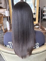 モワ 仙台(Mois) 髪質改善と縮毛矯正でツヤとまとまりのある髪の大人女性へ