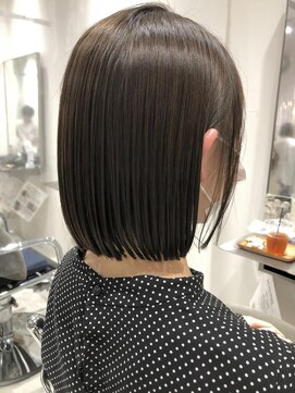 フィグバイアルテフィーチェ(fig by artefice) ぱつっとボブ