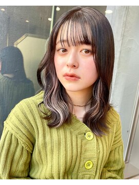 ロッサ マダムアルディ(Rosa Mme.Hardy) イヤリングカラー　ホワイトベージュ　ハイトーン