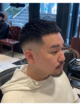 ルドローブラントオオサカ(LUDLOW BLUNT Osaka) 【LUDLOW BLUNT】クロップスタイル フェードカット バーバーヘア