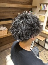 ニーズヘアー(Needs hair) ホワイトメッシュ　ツイストパーマ