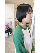 パウダーヘアー ルミニティ(powder hair luminity)&nbsp;パッツンショートスタイル