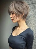 前髪小顔ハイトーンカラー大人ショートボブヘア20代30代40代