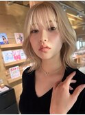 くびれミディアム/ミルクティーベージュ/韓国風ヘア/20代