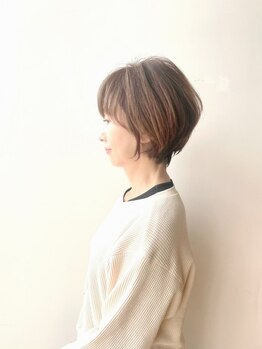 ごゆるりとの写真/【小顔魅せ×骨格補正】お顔周りのバランスを重視したカットで、骨格や髪質に合わせたスタイルを実現!