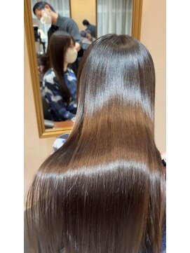 レジナヴィータ 栄(Reginavita) 人生初の縮毛矯正2