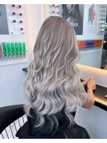 ラピス 福岡天神店(Lapis)&nbsp;ホワイトシルバーヘアー