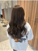 艶感、透明感のあるベージュカラー