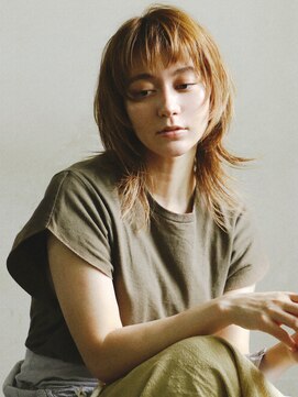 バーノン(VERNON) Messy Modern Mullet wearing AKIKO AOKI【VERNON】058-262-3611