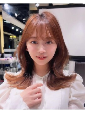 マウル 栄(MAEUL) 薄め前髪　レイヤーカット　韓国ヘア