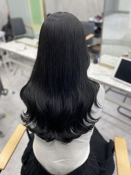 ジーナ 新宿(Zina) 艶々ブルーブラック♪