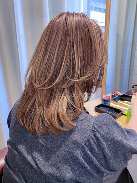 アトレ 武庫之荘(Atre.) 30代40代50代大人美人レイヤーカット白髪ぼかしハニーブラウン