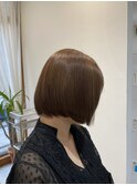 上品なベージュカラー