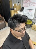 短髪アップバング