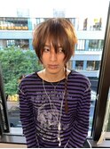15596ニュアンスデザイン黒髪フェザーショート束間ウルフ