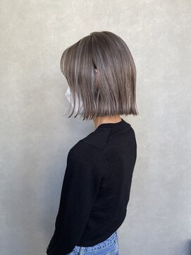 ティピ(tipi) ショート/ボブ/髪質改善/ヘッドスパ/白髪ぼかし/イルミナカラー