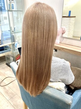 リリー 日吉(Lily) 透明感Wカラー【ミルクティーベージュ】