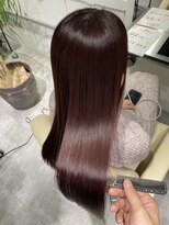 レヴリー(reverie)&nbsp;サラ艶ピンクパープル　髪質改善ストレート/