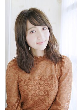 ティエル 町田店(tiel) 【町田】ふんわり柔らかミディ×オリーブ