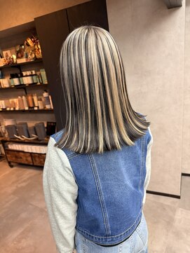 サニー 渋谷(SUNNY) アンブレラカラー、ケアブリーチ、ダブルカラー切りっぱなしボブ